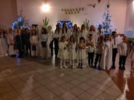 Artystyczny Występ Bożonarodzeniowy Szkoły Podstawowej w Czarnogłowach