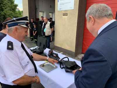 Przekazanie sprzętu dla OSP