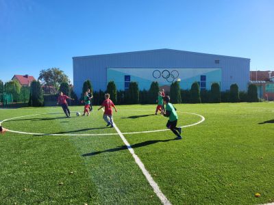 ZawodyZawody na nowym boisku