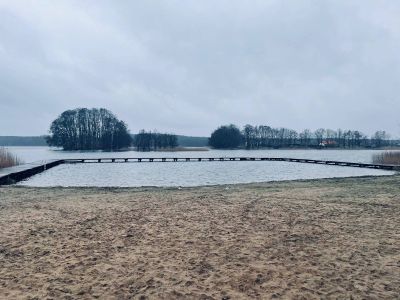 Zagospodarowanie plaży przy Jeziorze Przybiernowskim 