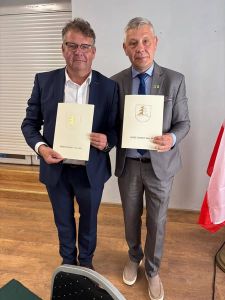 Współpraca pomiędzy Gminą Przybiernów, a Gminą Walim - Krainą Sowiogórskich Tajemnic