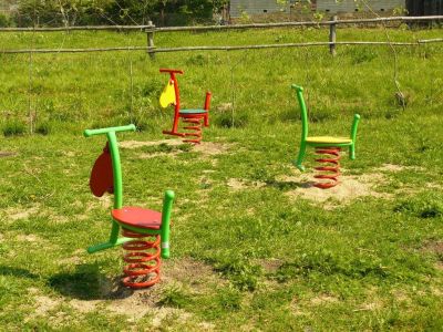 Plac zabaw w Dziśnie